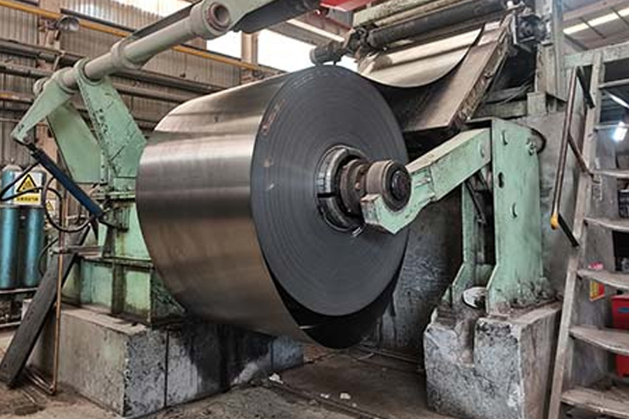 Carbon Steel Hot Rolled Coil Custom Processing Services Cutting and Bending